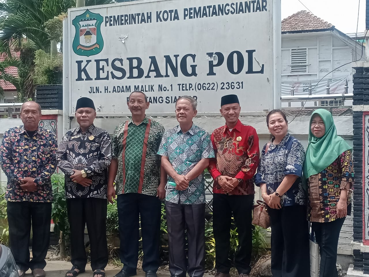 You are currently viewing Kunjungan Kerja FKUB Langkat ke Kantor KESBANGPOL Pematang Siantar