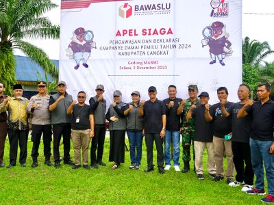 FKUB Langkat Mengikuti Apel Siaga Pengawasan dan Deklarasi Kampanye Pemilu Damai Tahun 2024 Kabupaten Langkat