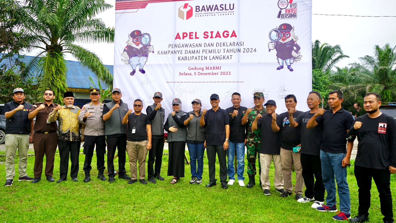 You are currently viewing FKUB Langkat Mengikuti Apel Siaga Pengawasan dan Deklarasi Kampanye Pemilu Damai Tahun 2024 Kabupaten Langkat